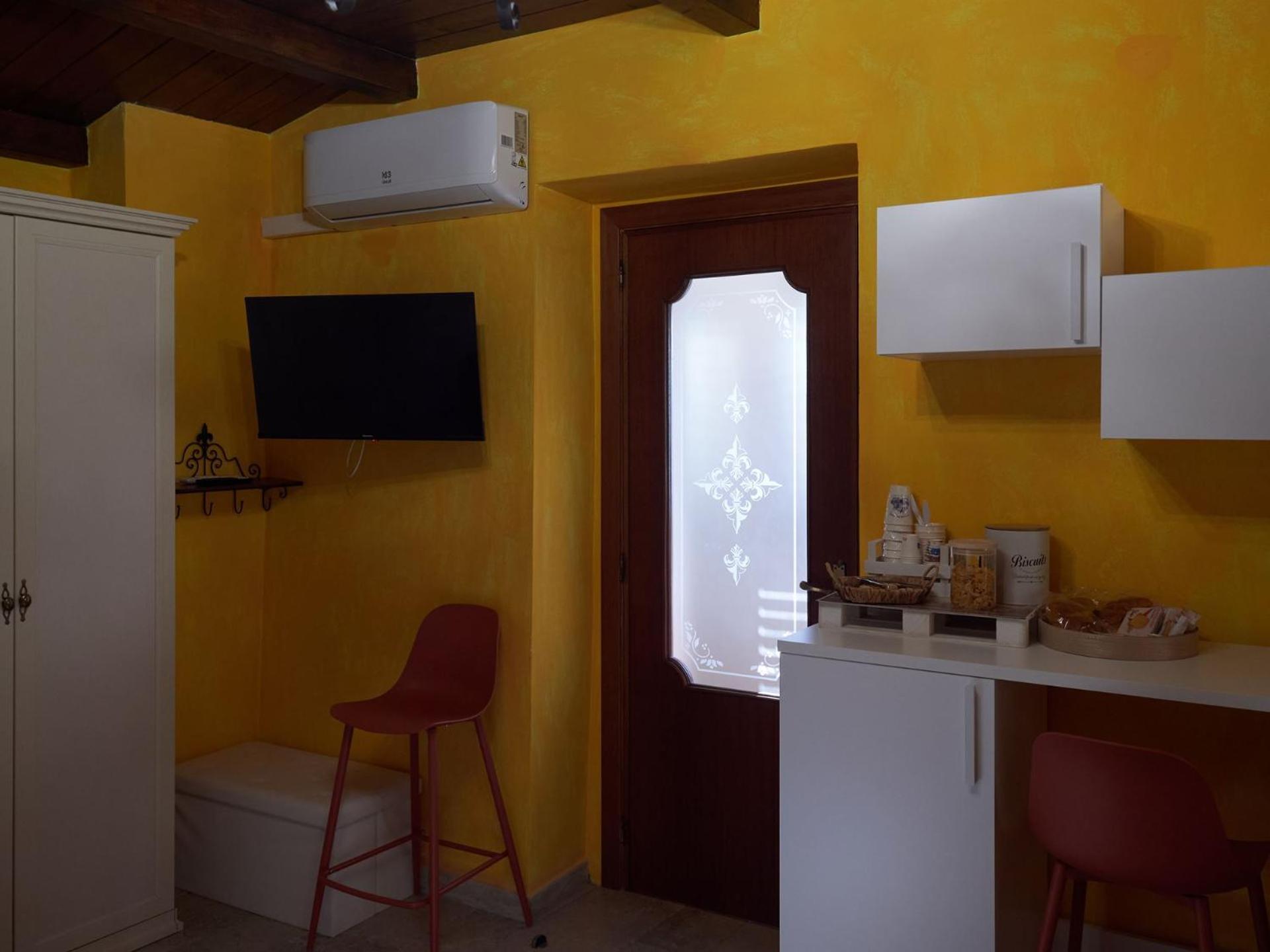 Bed and Breakfast Il Cortiletto Del Borgo Pietra Montecorvino Exterior foto
